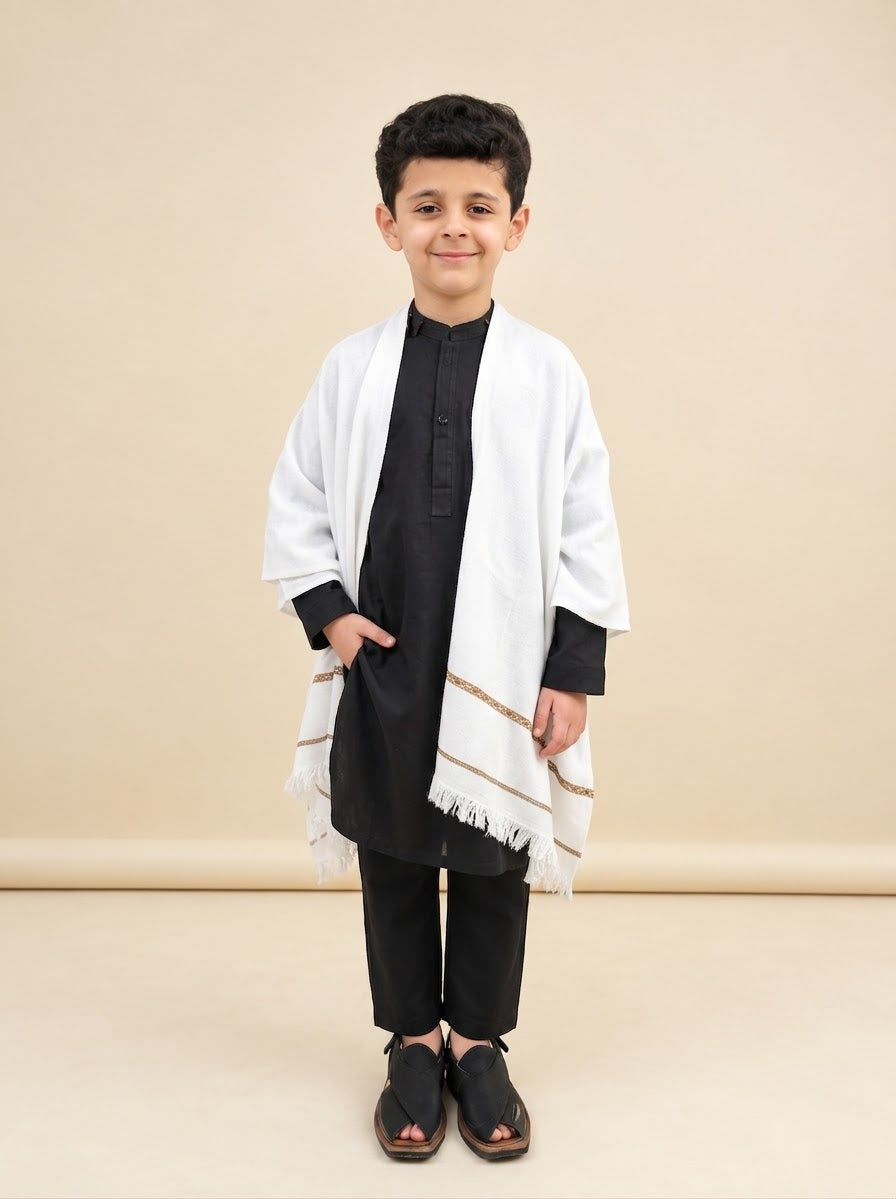 Kids White Wool Shawl – Classic Elegance & Warmth