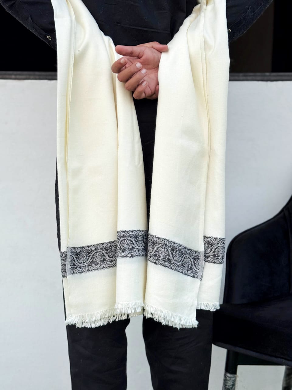 Indian Border Wool Shawl – Timeless Elegance & Warmth