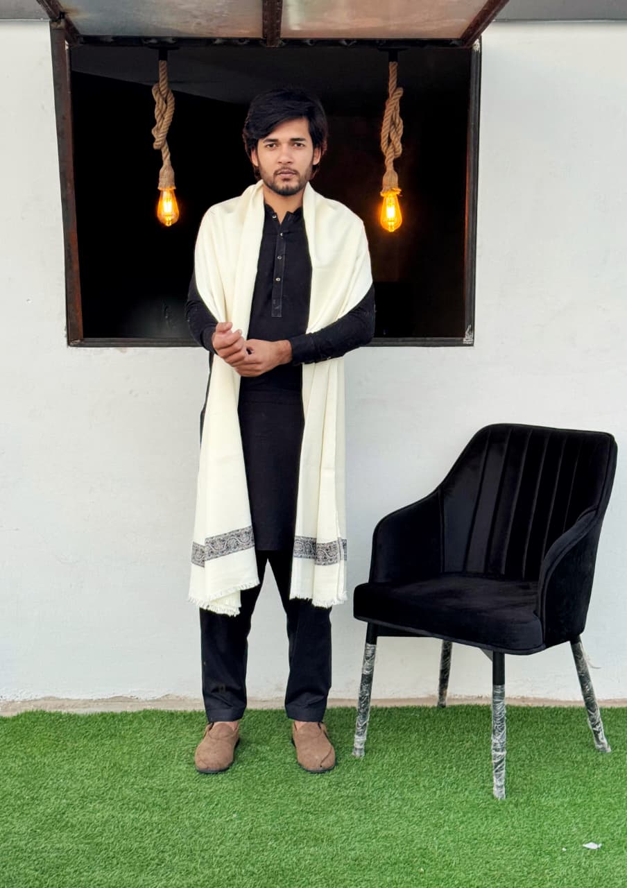 Indian Border Wool Shawl – Timeless Elegance & Warmth