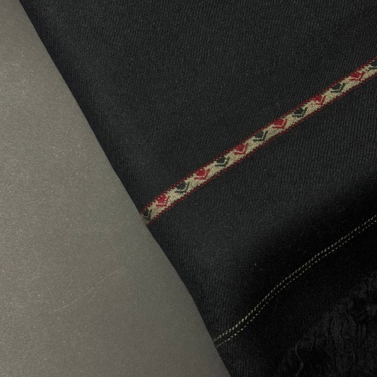 Classic Black Men’s Wool Shawl – Traditional Border